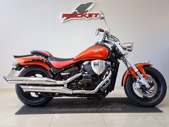 SUZUKI BOULEVARD M800 